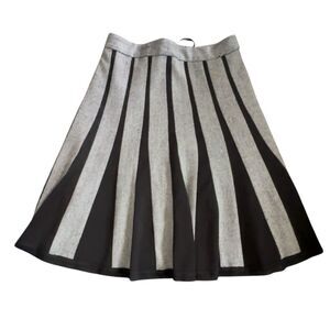 Pura Vida Women’s A-Line Fit & Flare Knit Black/Gray Lined Striped Skirt - Size